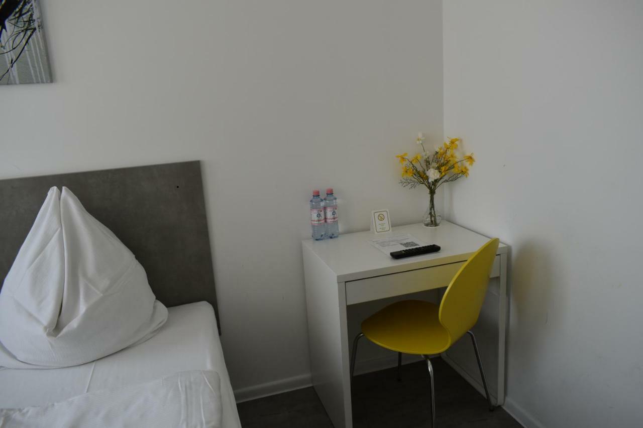 Motel Schoenefeld Großziethen Extérieur photo