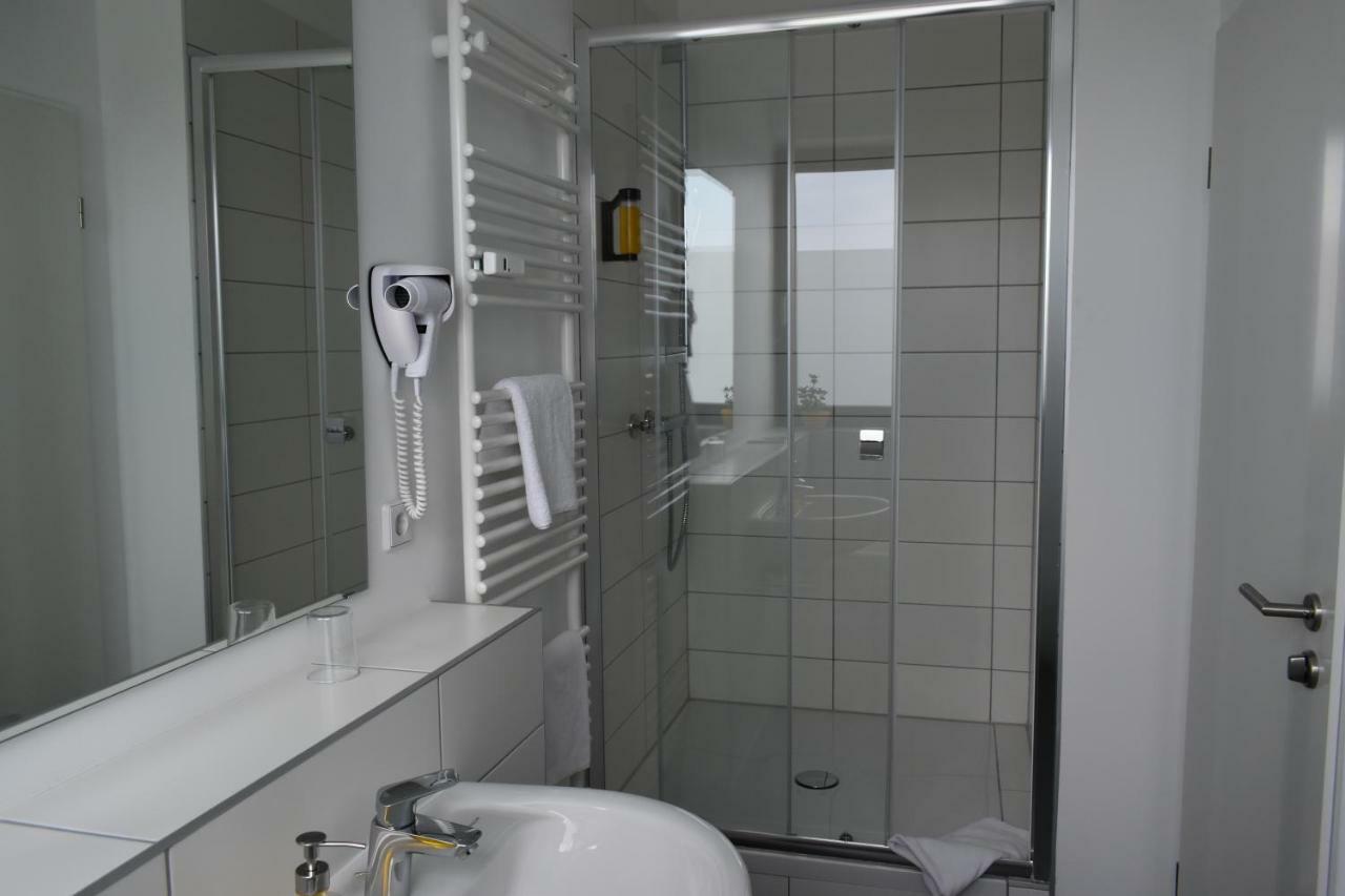 Motel Schoenefeld Großziethen Extérieur photo