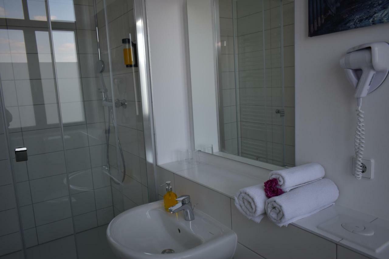 Motel Schoenefeld Großziethen Extérieur photo